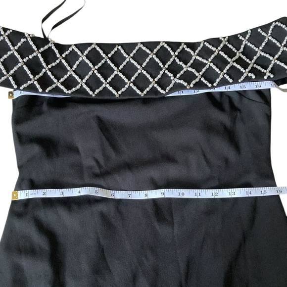 Karl Lagerfeld Elegant Pearl Beaded Black Off-Shoulder Dress Sz 10 - Picture 5 of 8